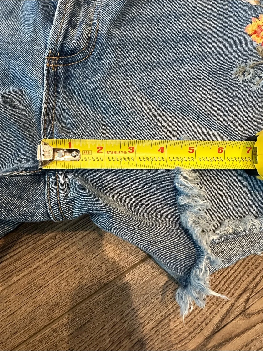 DRIFTWOOD Goldie Denim Embroidered Shorts 29 - Picture 7 of 7